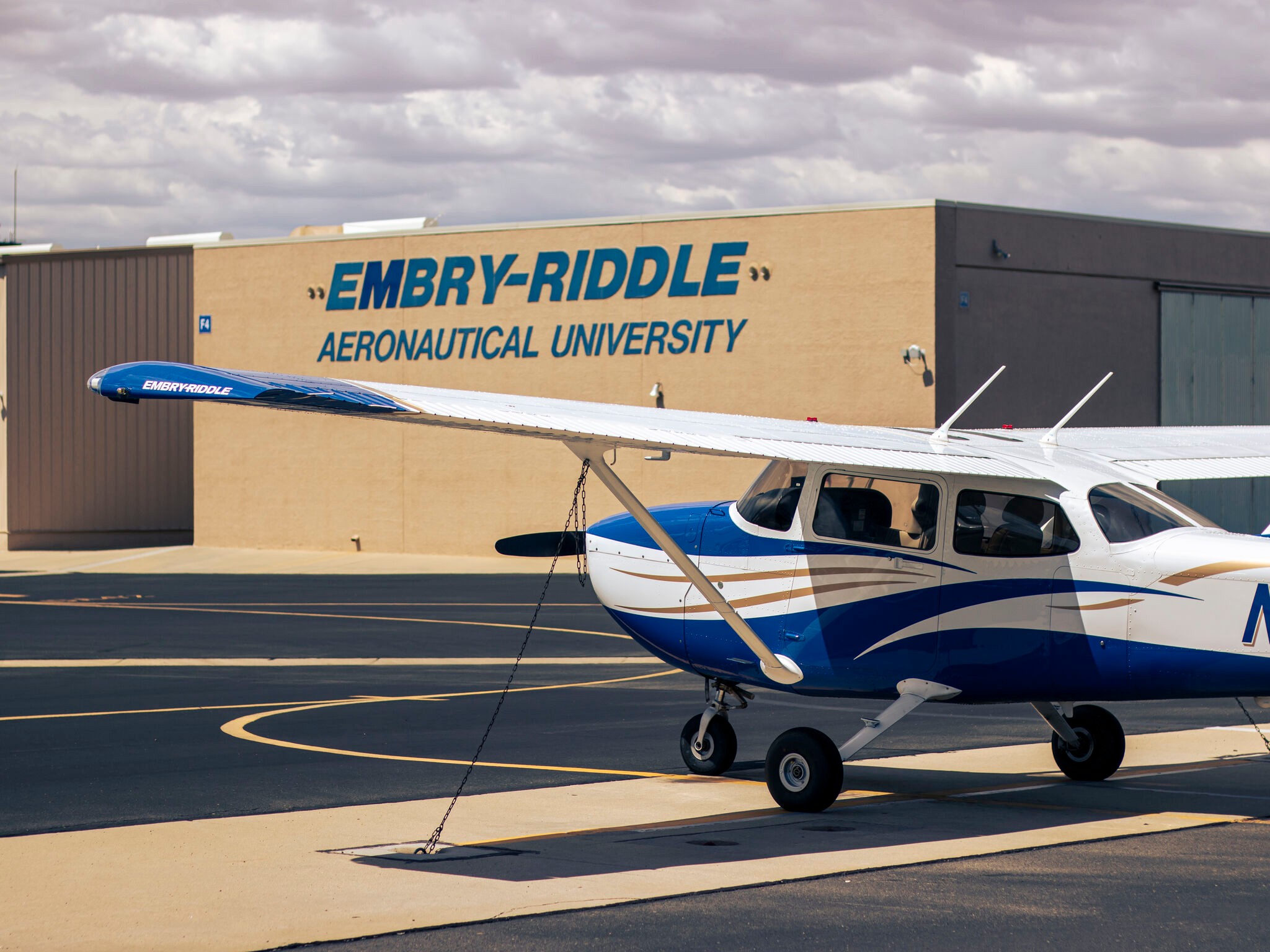 Embry Riddle Aeronautical University - Pilot Training AFM