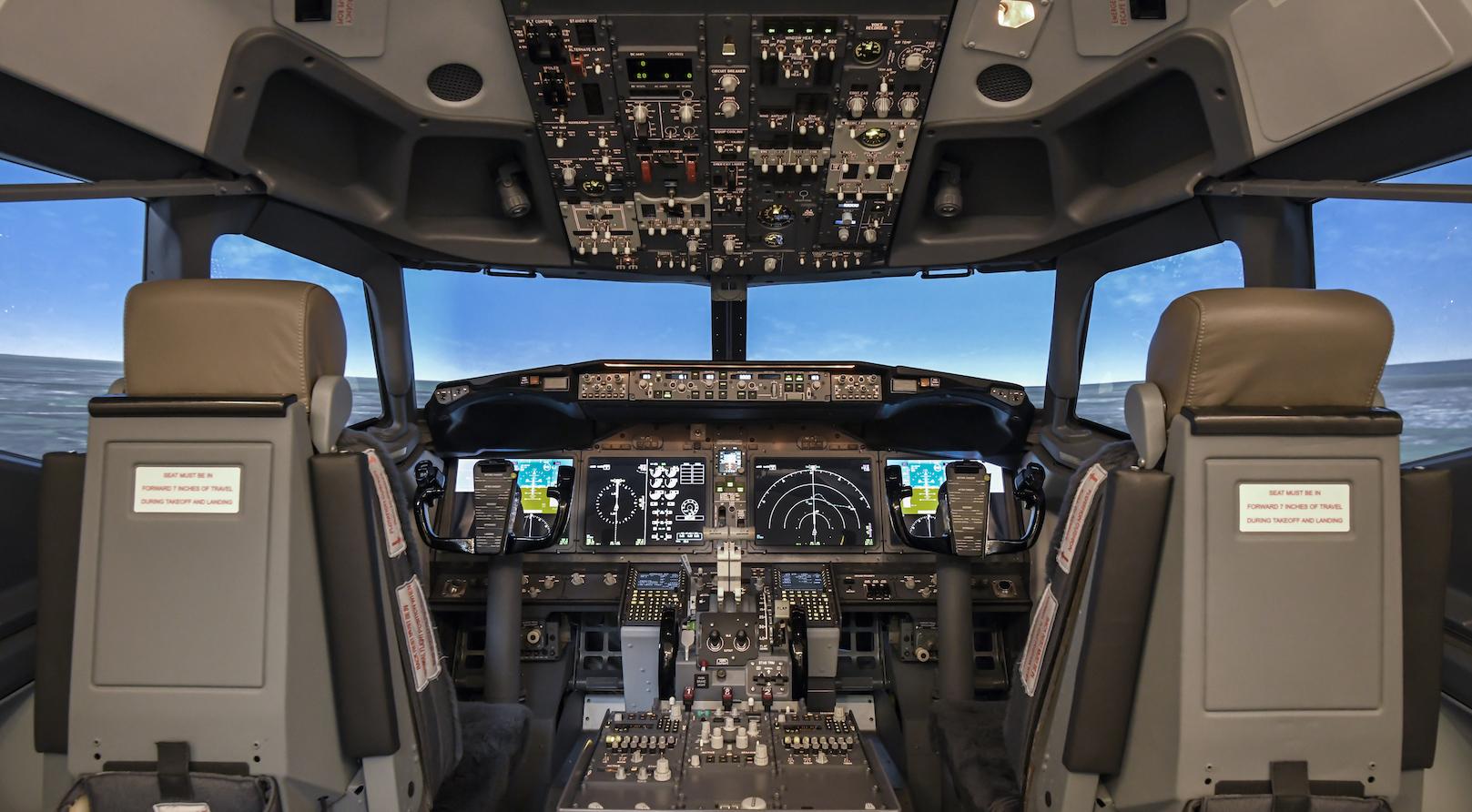 MAX FTD MPS Fixed Base Simulator Pilot Training AFM