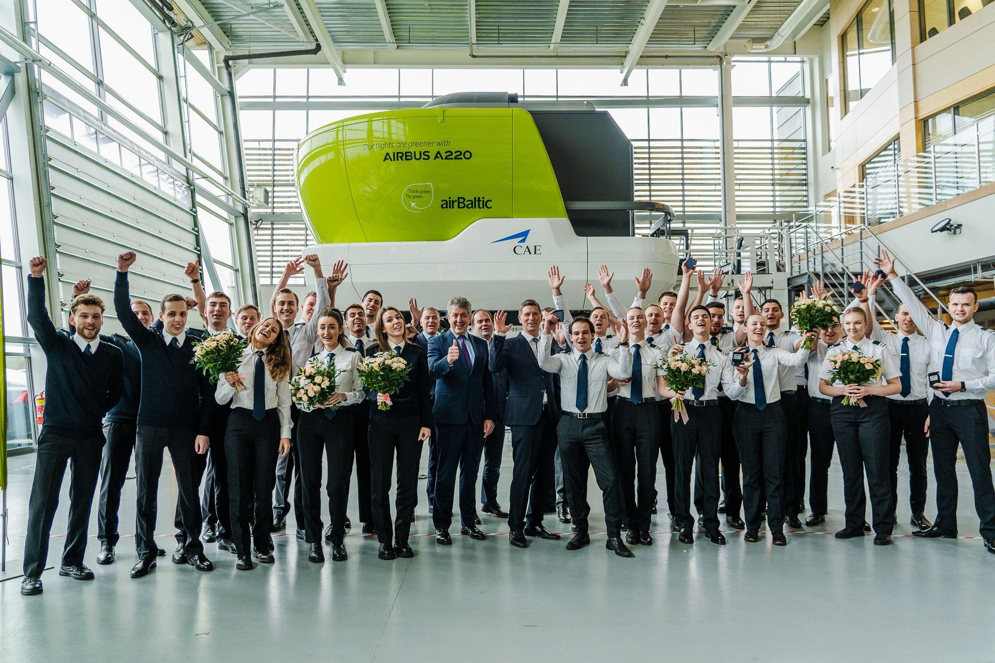 airBaltic pilot academy - Pilot Training AFM.aero