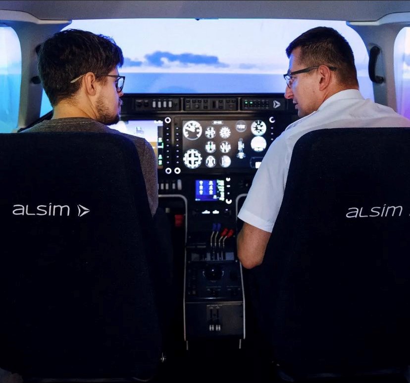 ALSIM Air4 Flight Simulator Pilot Training AFM