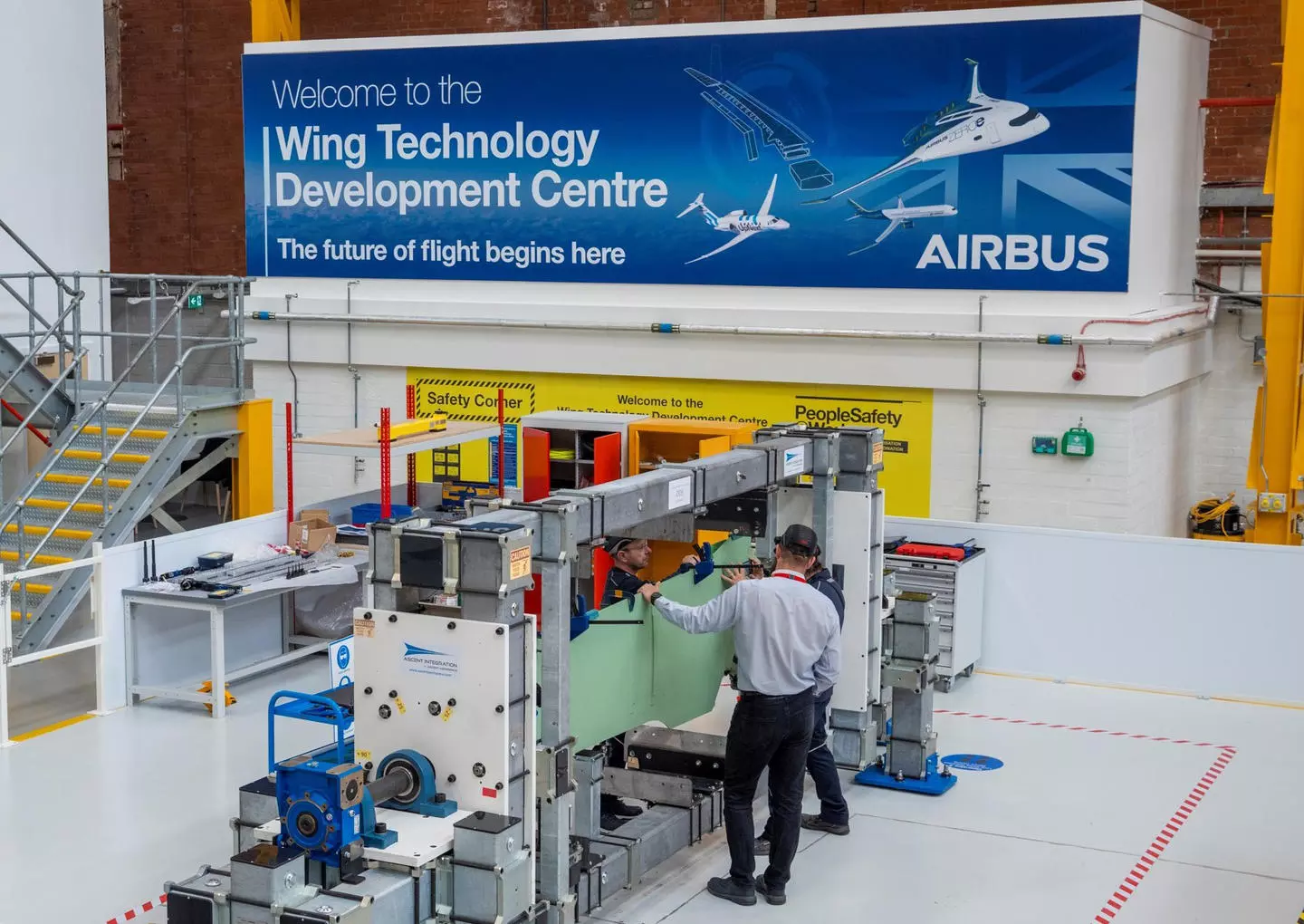Airbus - Pilot Training AFM.aero