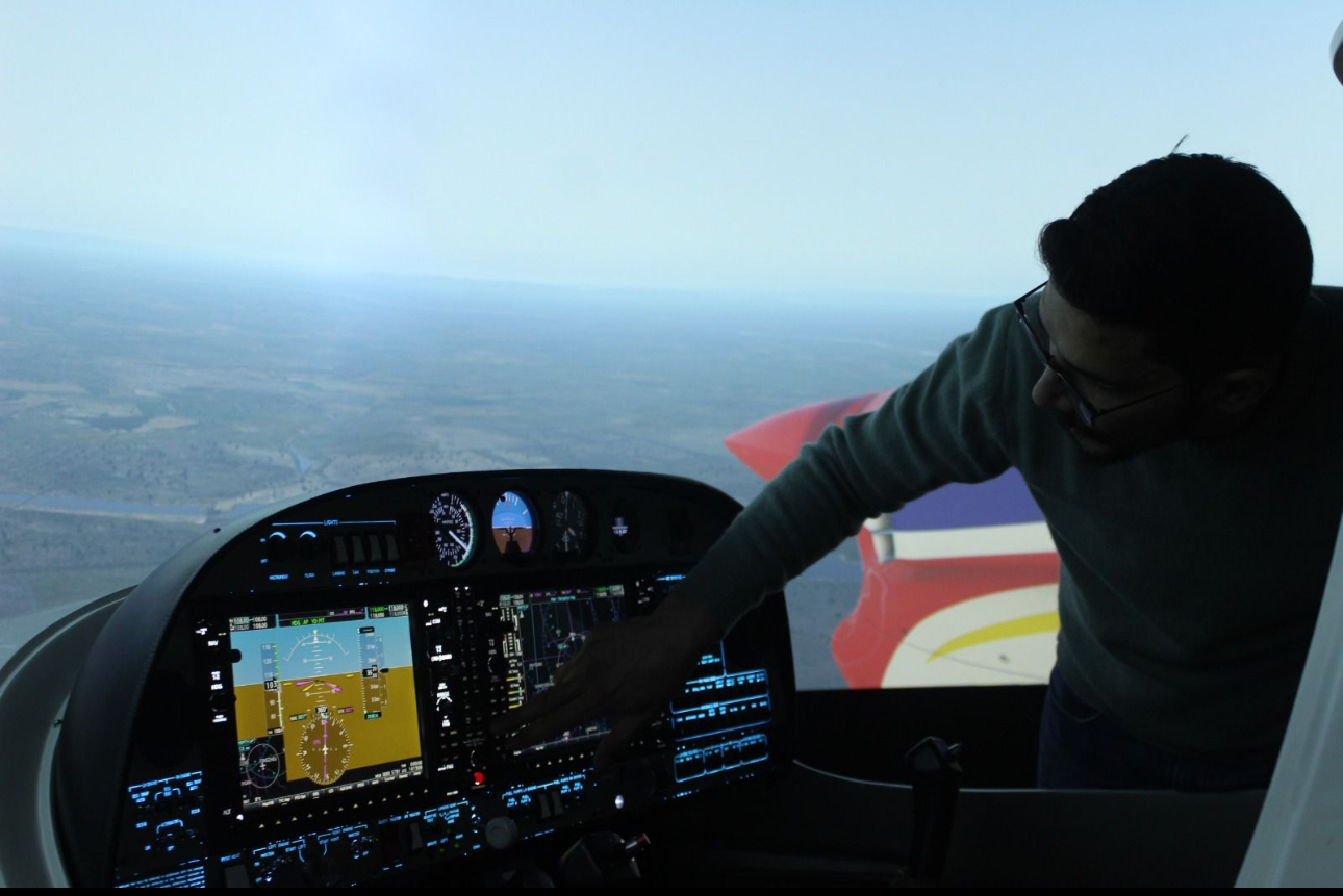 Wright Brothers Flight Technology - Pilot Training AFM.aero