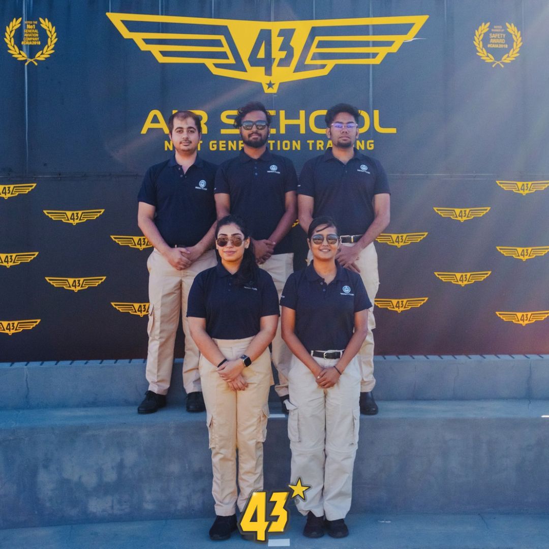 43 Air School - Pilot Training AFM.aero