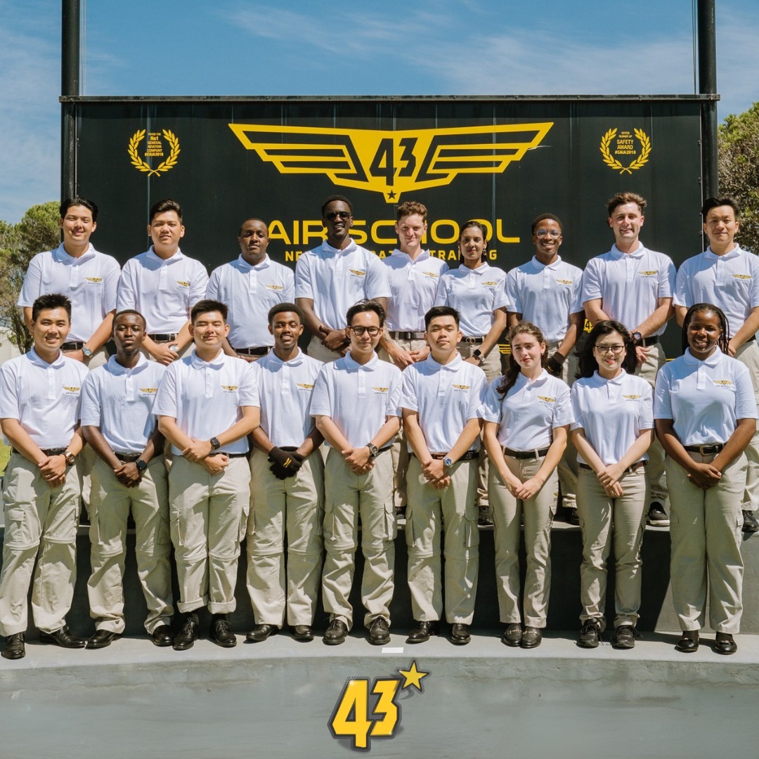 43 Air School - Pilot Training AFM.aero