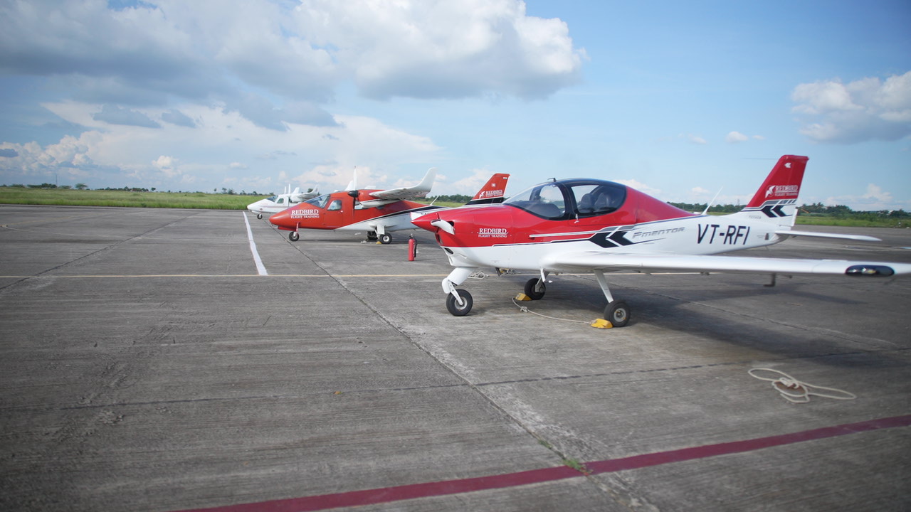 redbird-tecnam-pilot training AFM.aero