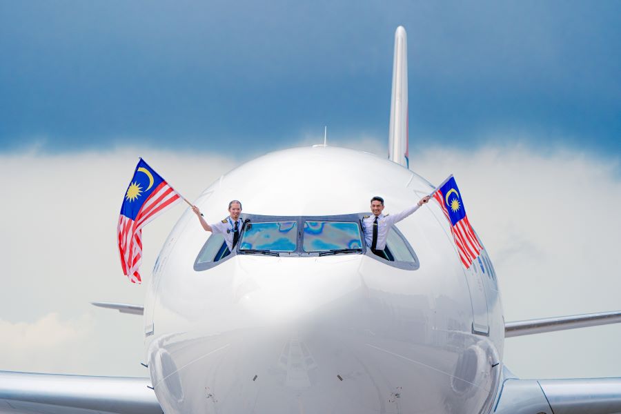 Malaysian Airlines - Pilot Training AFM.aero