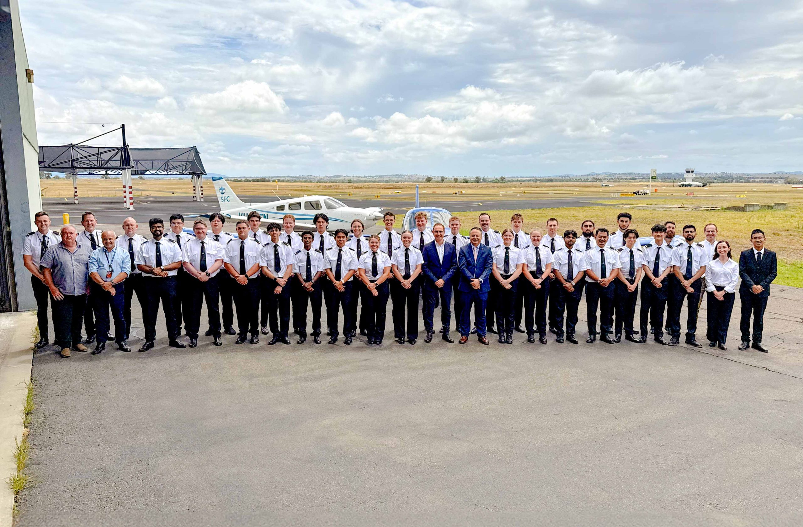 Sydney Flight College - Pilot Training AFM.aero