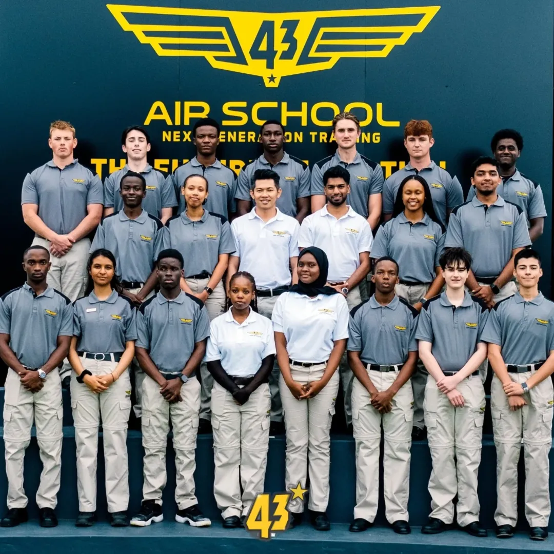 43 Air School - Pilot Training AFM.aero