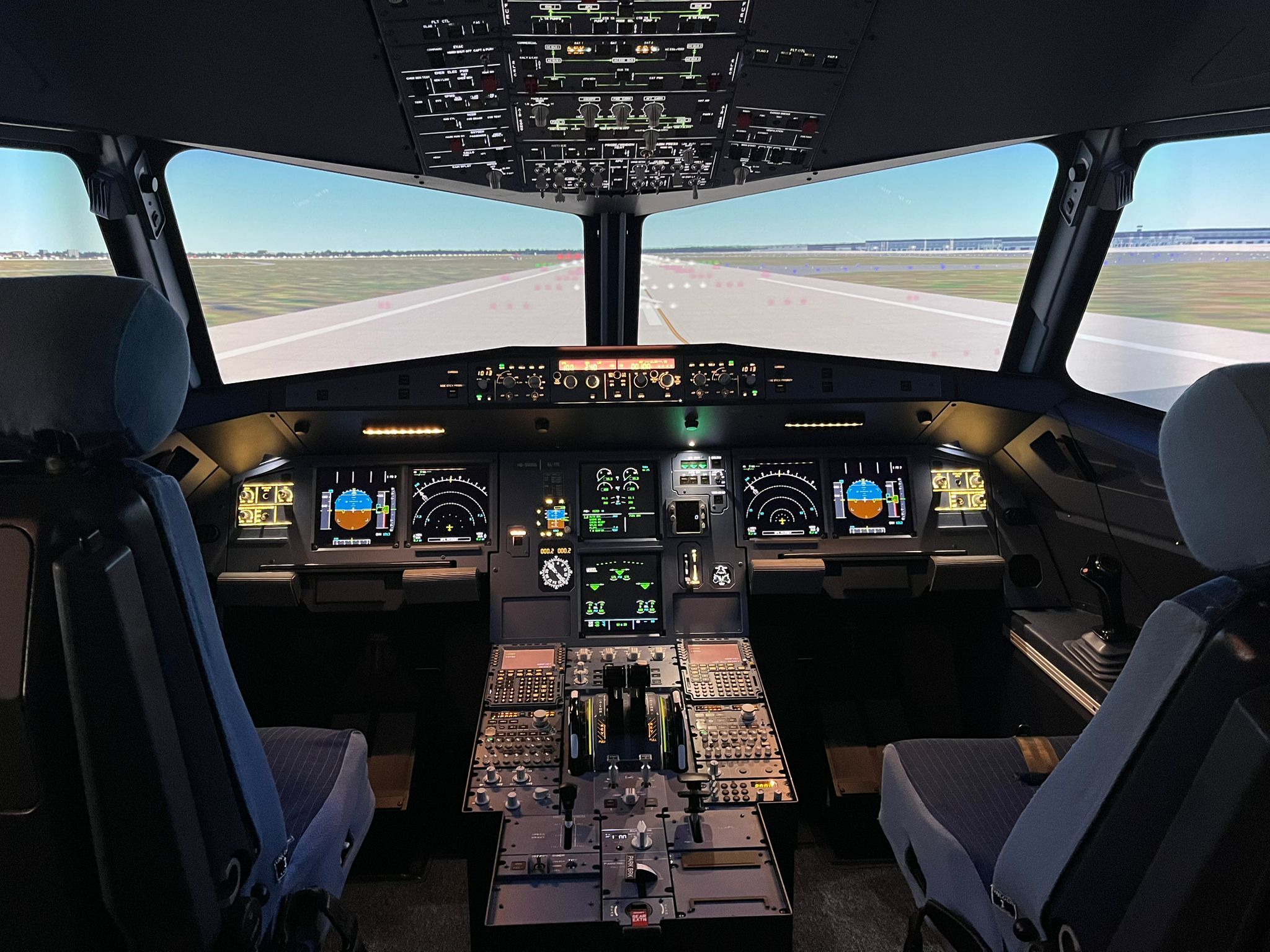 F Air - Pilot Training AFM.aero