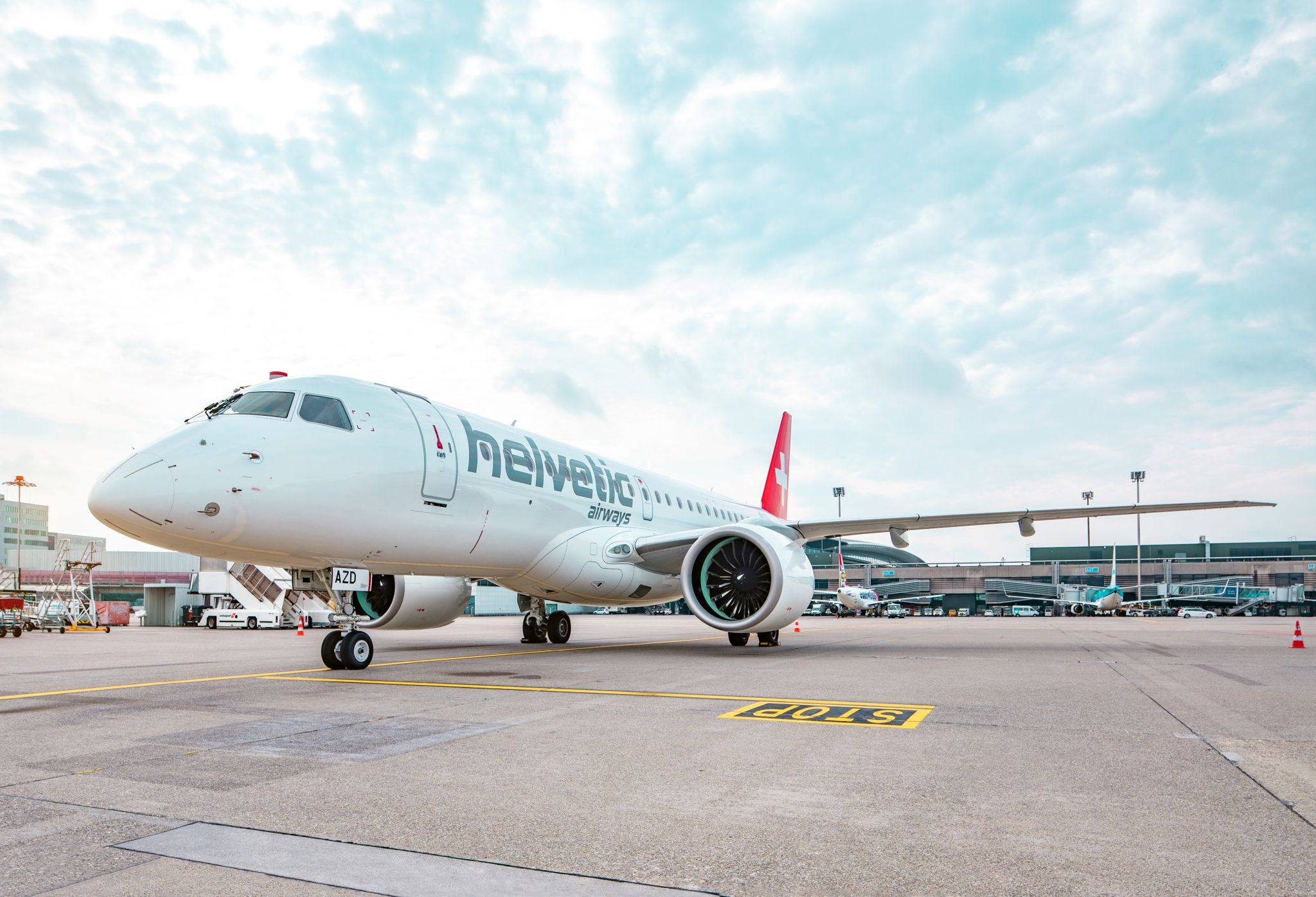 Helvetic Airways - Pilot Training AFM.aero