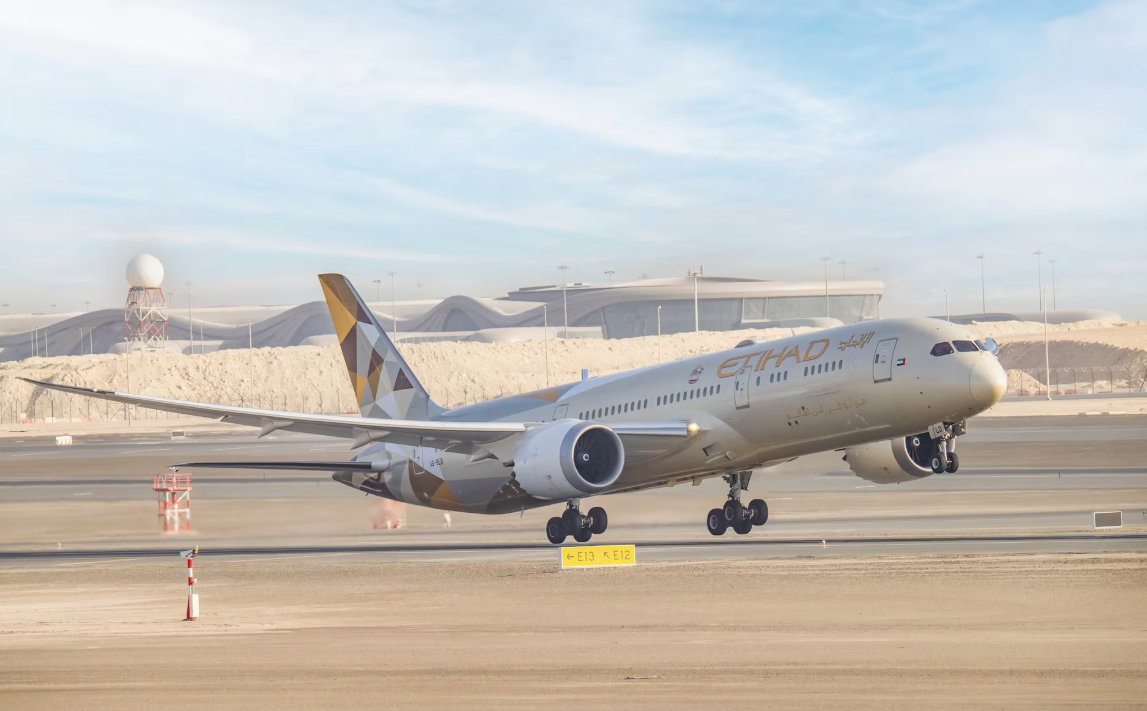 Etihad Airways- Pilot Training AFM.aero