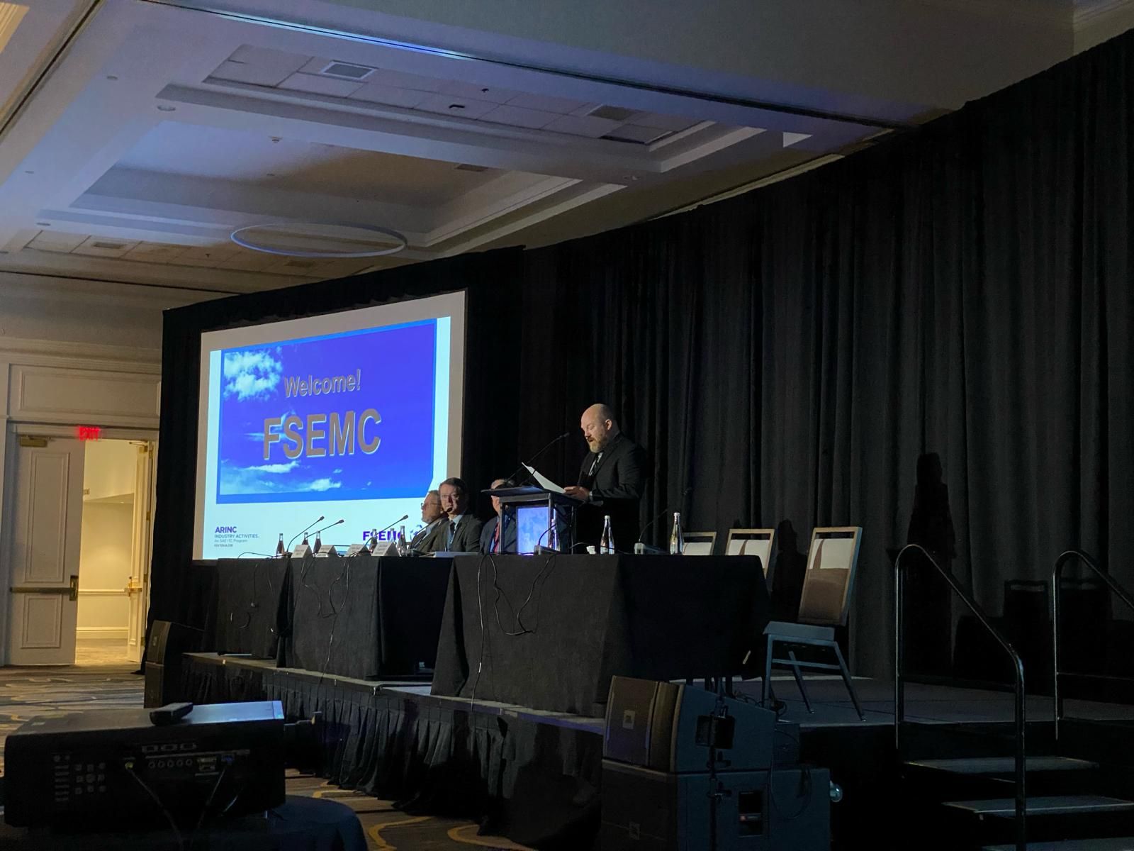 Avion - Pilot Training AFM.aero