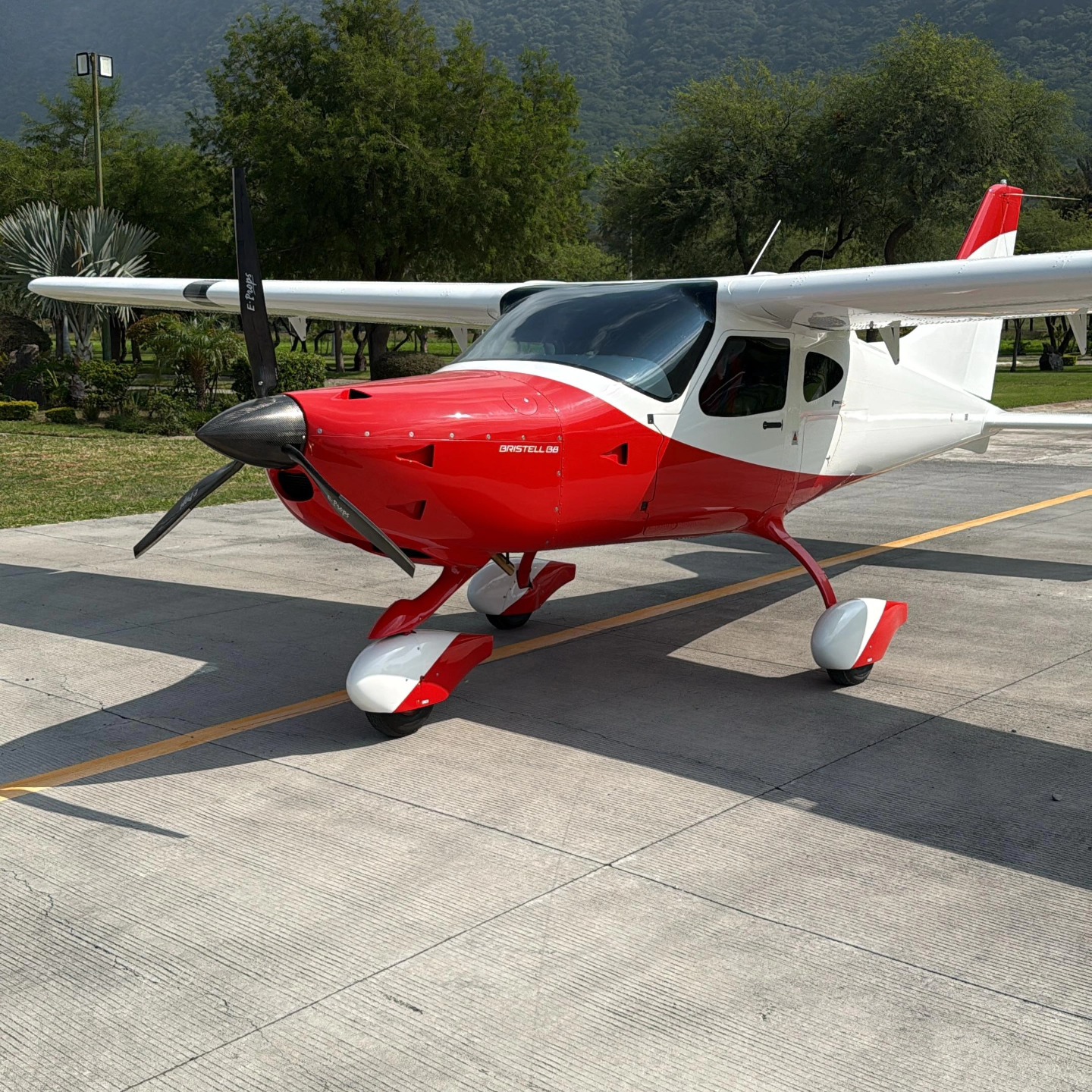 Delta Mexico Aviation - Pilot Training AFM.aero