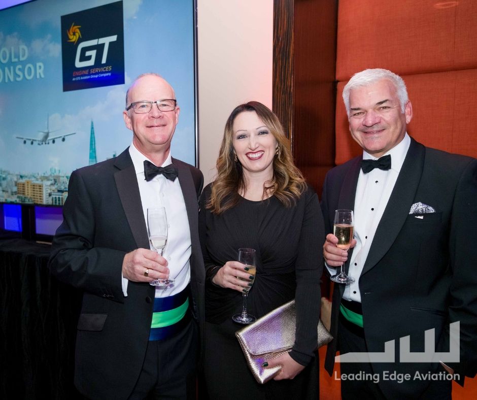 Leading Edge Aviation - Pilot Training AFM.aero