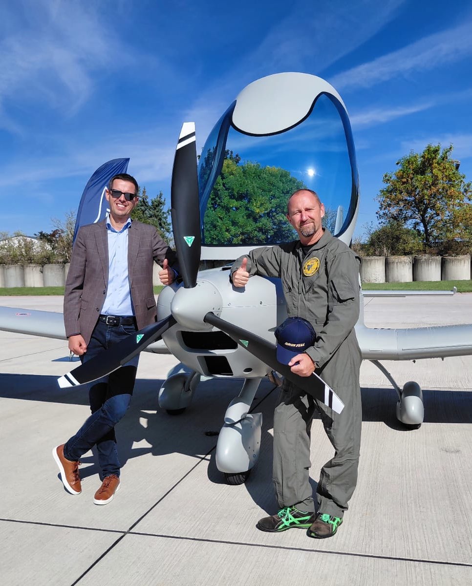 BRM AERO - Pilot Training AFM.aero