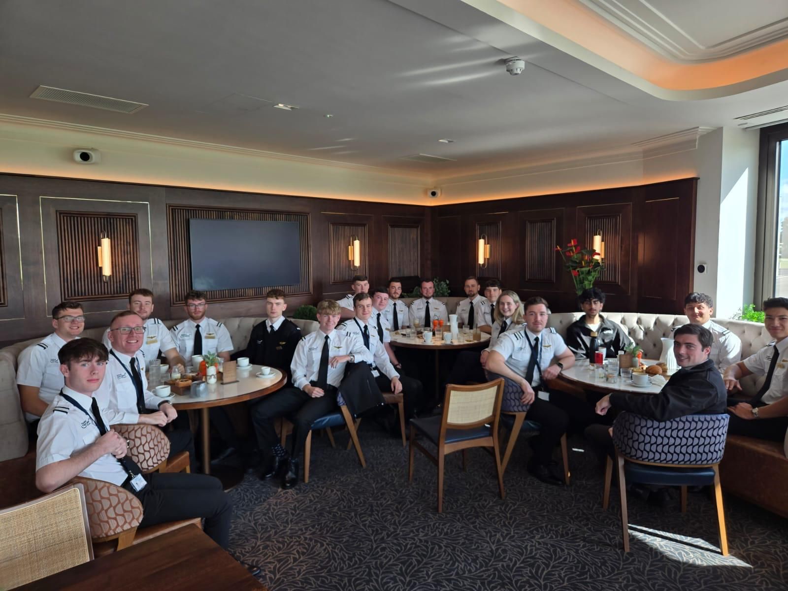 National Flight Centre - Pilot Training AFM.aero