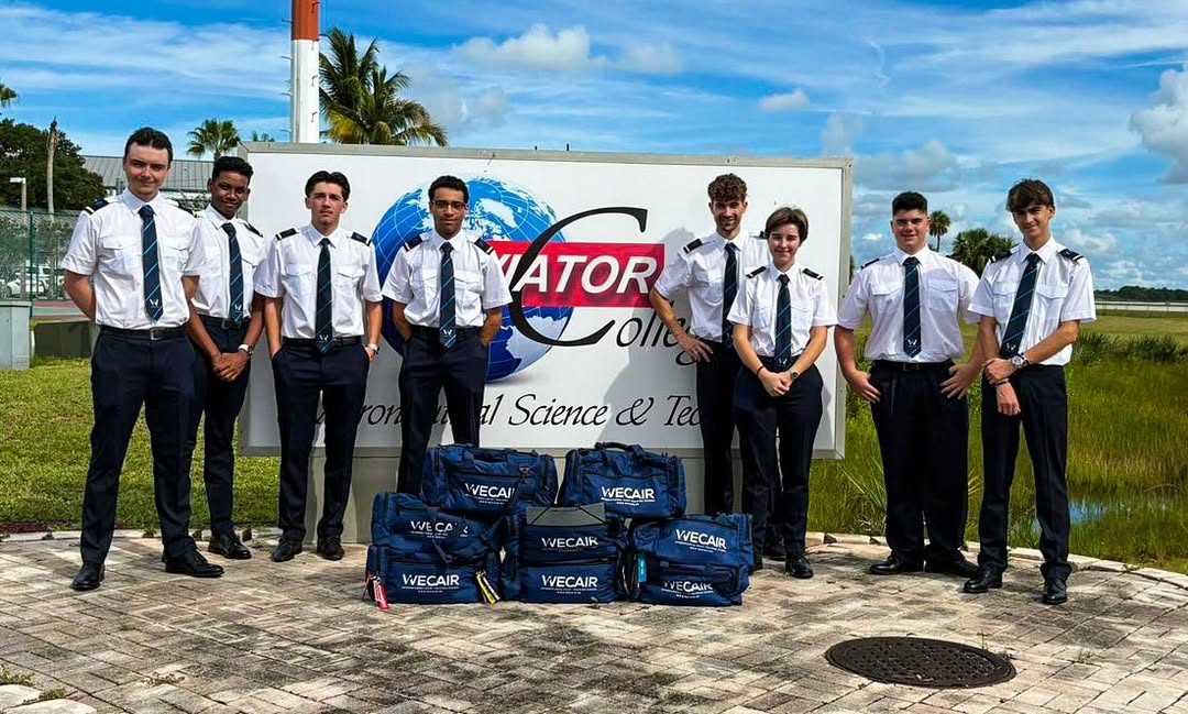 Aviator College - Pilot Training AFM.aero