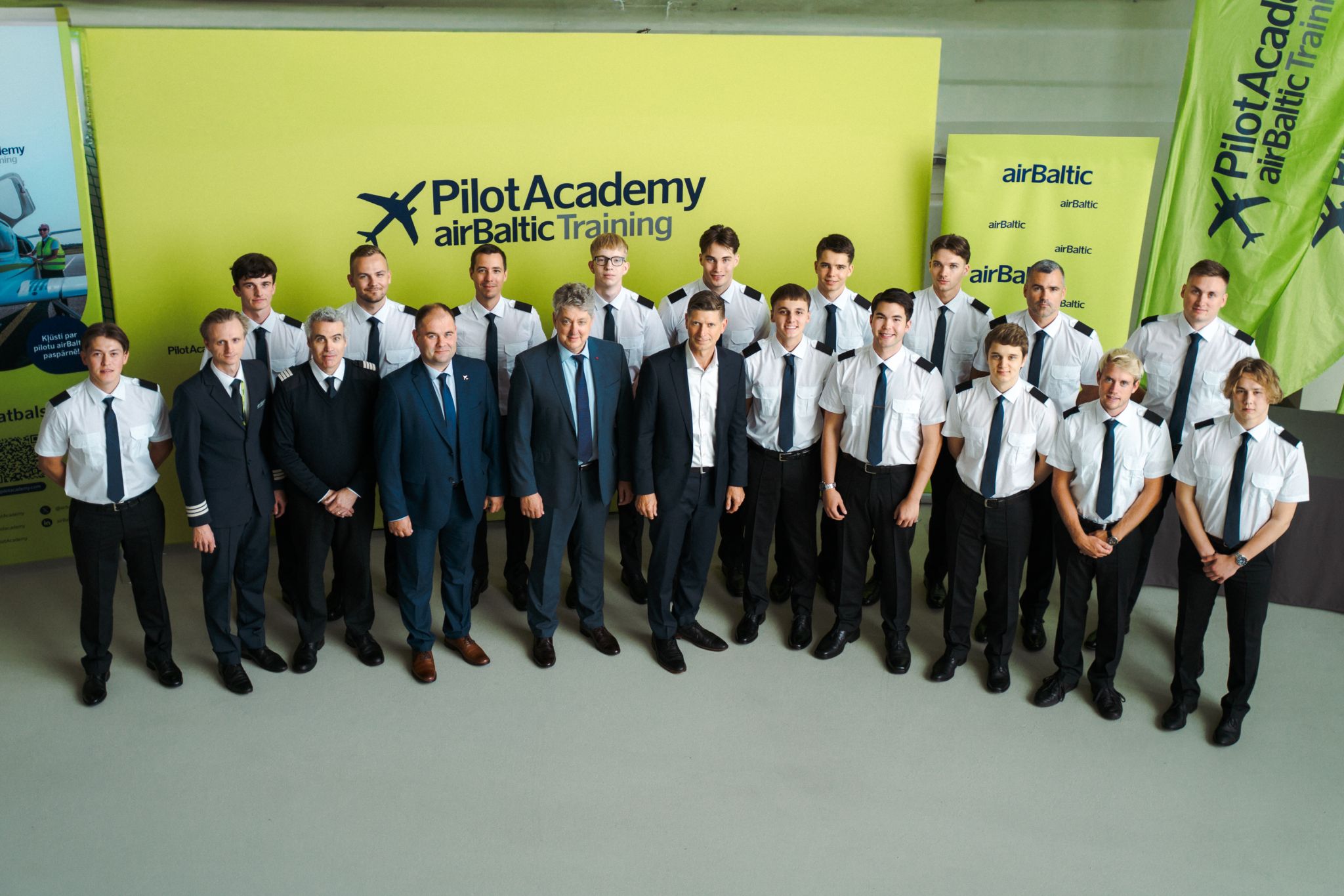 airBaltic Pilot Academy - Pilot Training AFM.aero