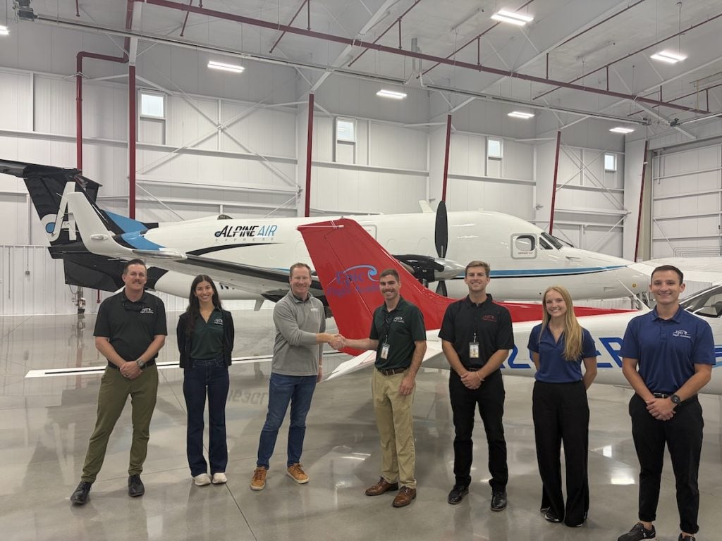 Epic Flight Academy - Pilot Training AFM.aero